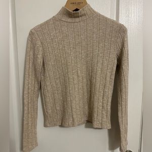 Women’s Stradivarius Light Tan Sweater Size Large